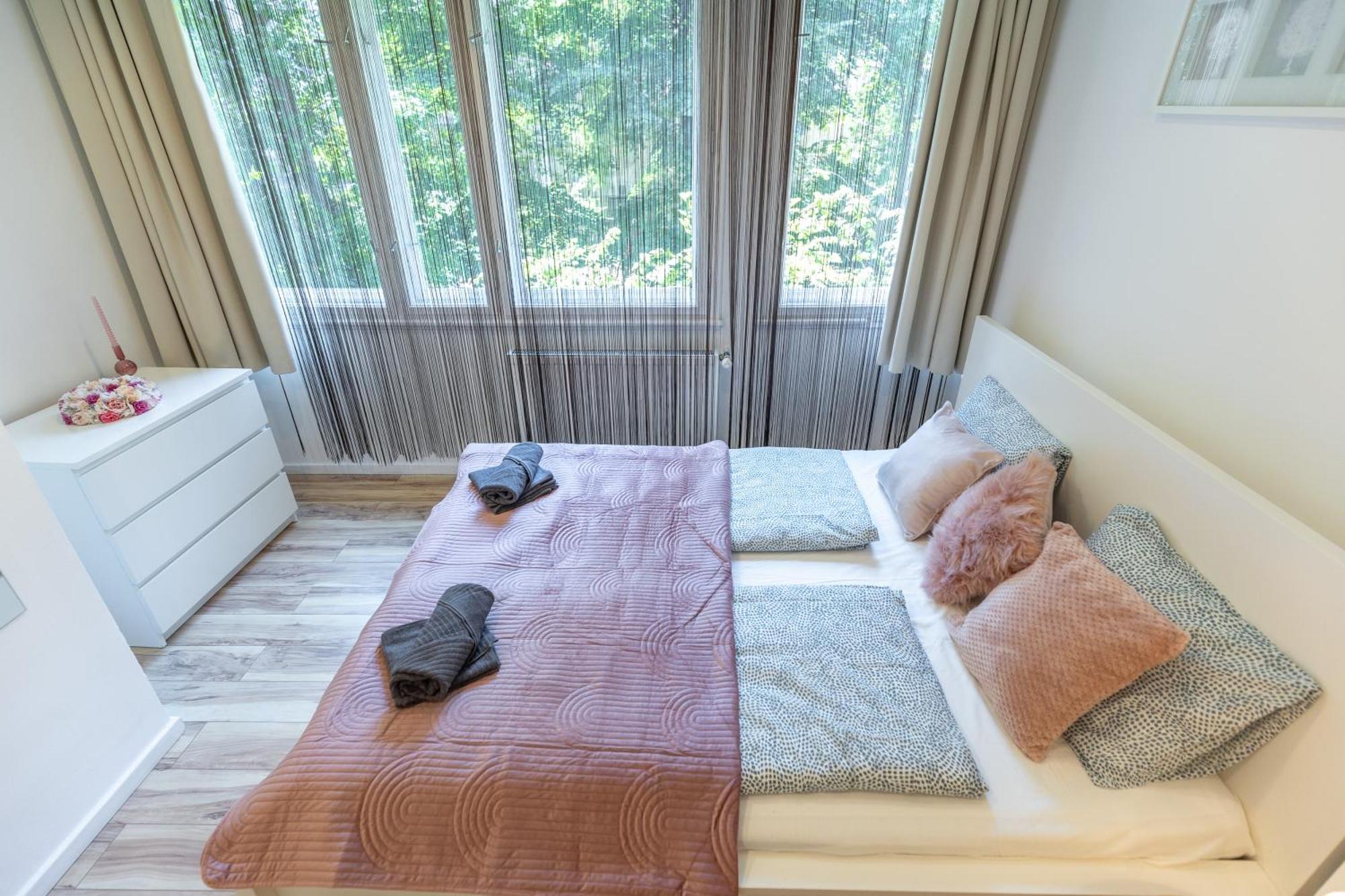 Gems Of Budapest - Ruby Unit Bagian luar foto